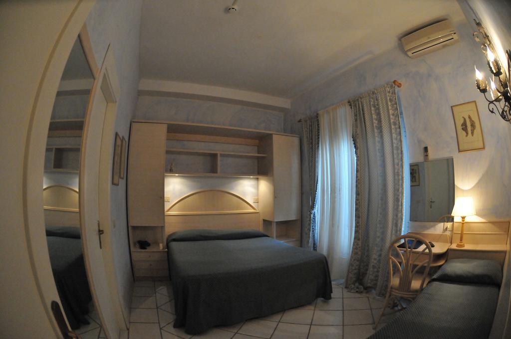 Hotel Atlantic Marina Di Carrara Quarto foto